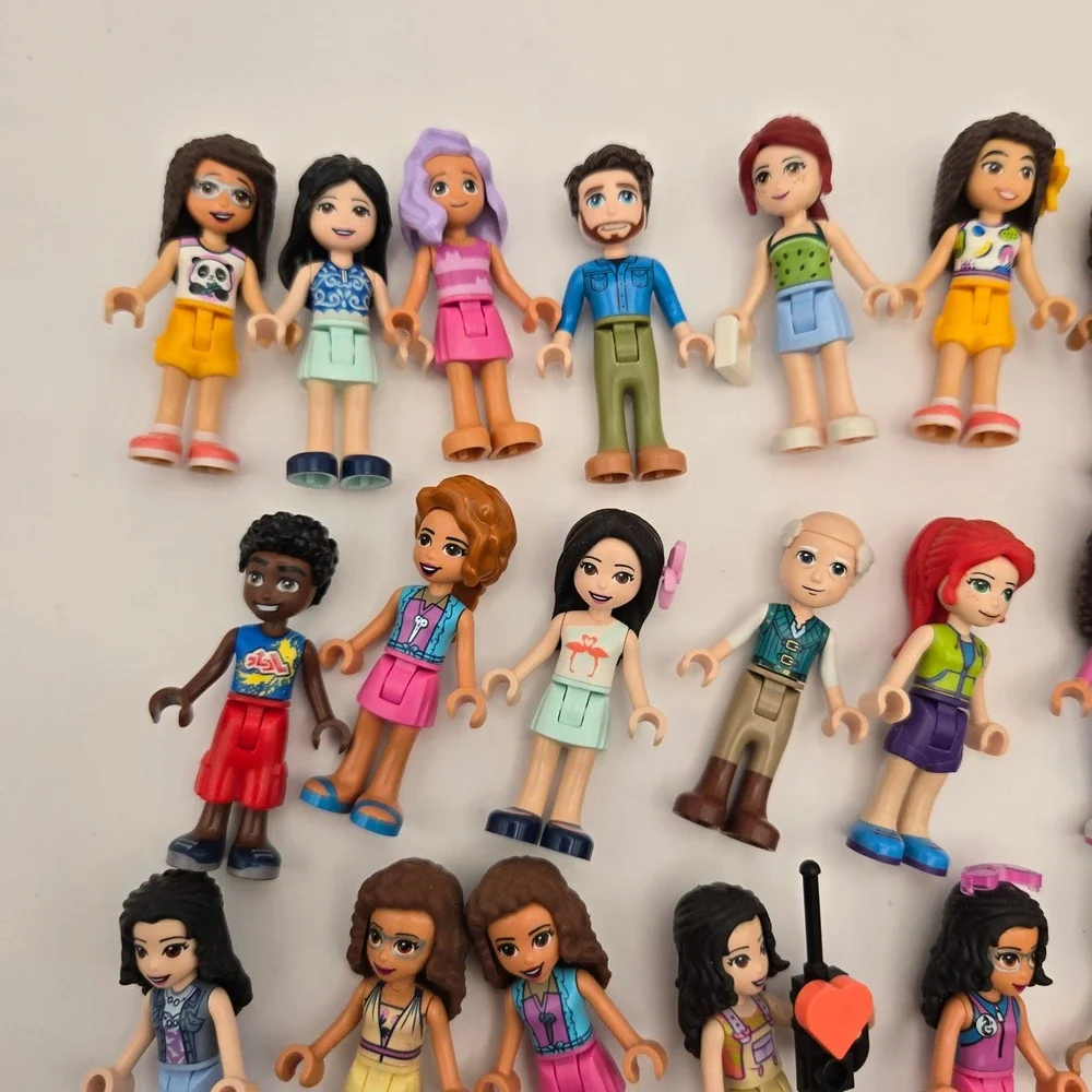 LEGO Friends 22 Mini-doll Figures Lot Heartlake City Aesthetic - Picture 10 of 13